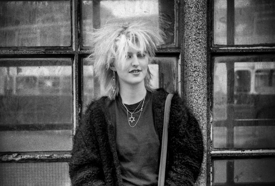 Young woman, Boulevard Bus Shelter