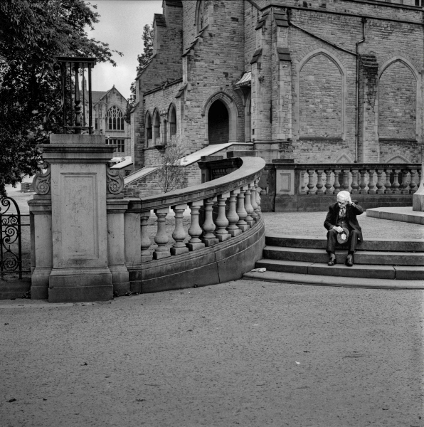 old man, Queen Victoria Statue, Boulevard, Blackburn 1983