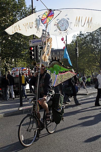 'London - A City and its People' - Climate Change Demo Trafalgar Square 6th November 2006 - A photographic study by Christopher John Ball - Photographer and Writer