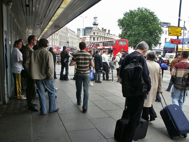 London - A City and its People - Terrorist Bombings, Kings Cross, 9th July 2005 - A photographic study by Christopher John Ball - Photographer and Writer