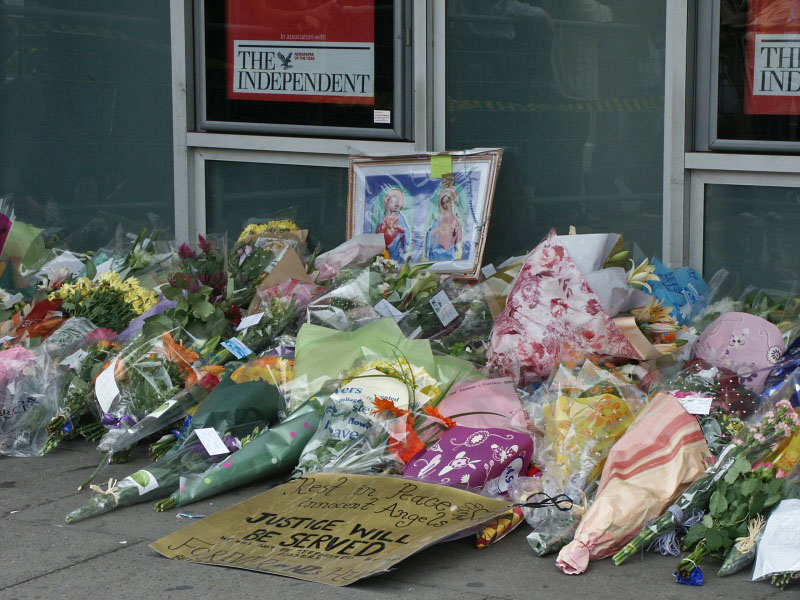 London - A City and its People - Terrorist Bombings, Kings Cross, 9th July 2005 - A photographic study by Christopher John Ball - Photographer and Writer