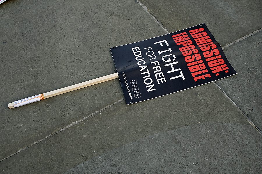 Student Demonstration against Fees at Trafalgar Square 6th October 2006 - London - A City and its People A photographic study by Christopher John Ball - Photographer and Writer