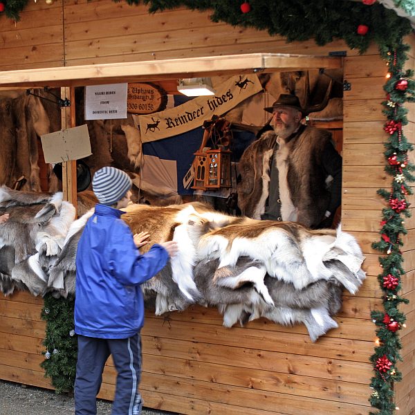 London - A City and its People - Hyde Park - 'Winter Wonderland' 2007/08 - A photographic study by Christopher John Ball - Photographer and Writer