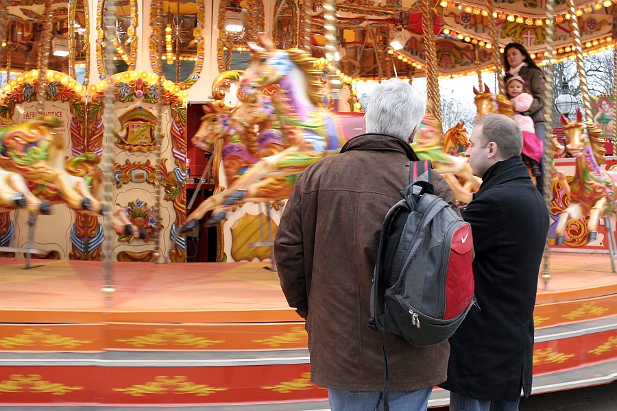 London - A City and its People - Hyde Park - 'Winter Wonderland' 2007/08 - A photographic study by Christopher John Ball - Photographer and Writer