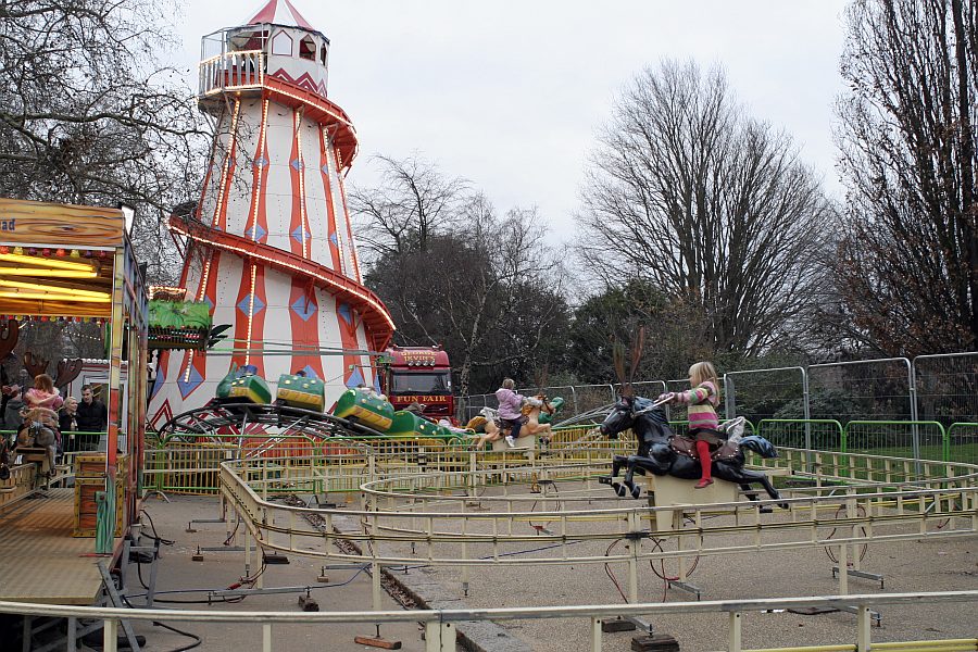 London - A City and its People - Hyde Park - 'Winter Wonderland' 2007/08 - A photographic study by Christopher John Ball - Photographer and Writer