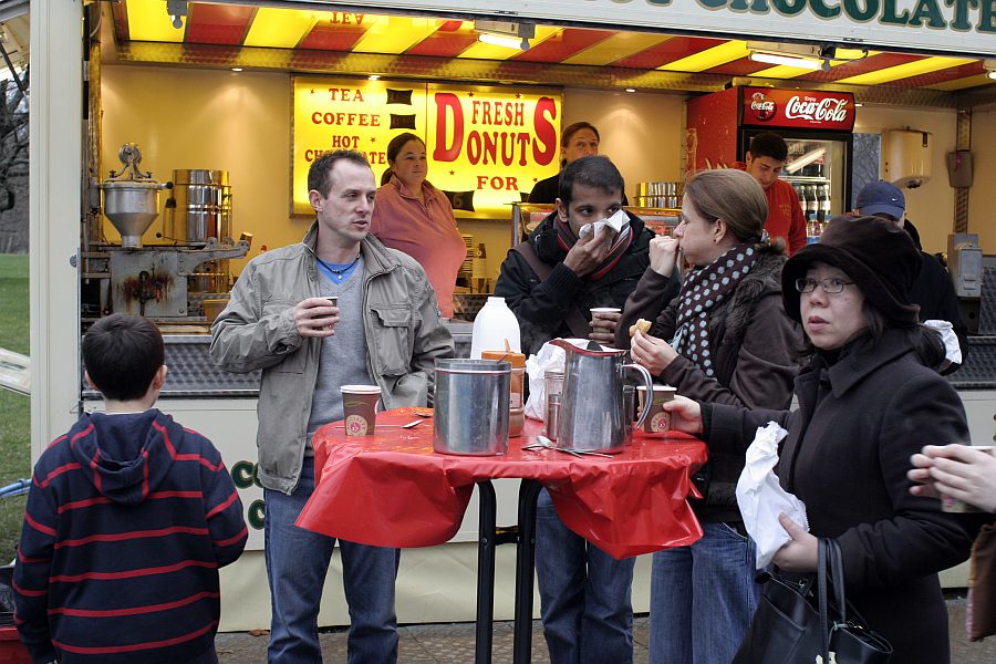 London - A City and its People - Hyde Park - 'Winter Wonderland' 2007/08 - A photographic study by Christopher John Ball - Photographer and Writer