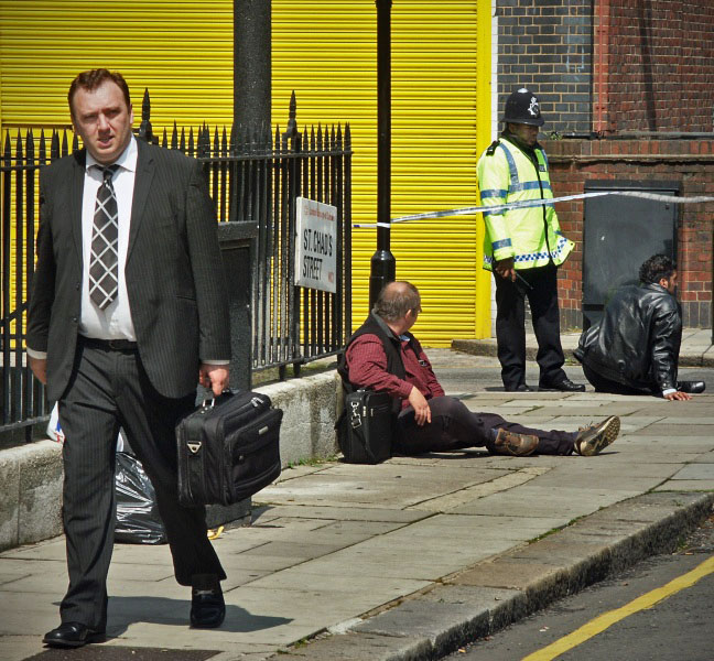 London - A City and its People - Terrorist Bombings, Kings Cross, 7th July 2005 - A photographic study by Christopher John Ball - Photographer and Writer