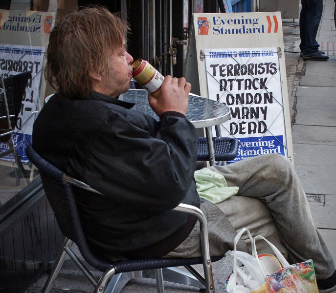 London - A City and its People - Terrorist Bombings, Kings Cross, 7th July 2005 - A photographic study by Christopher John Ball - Photographer and Writer