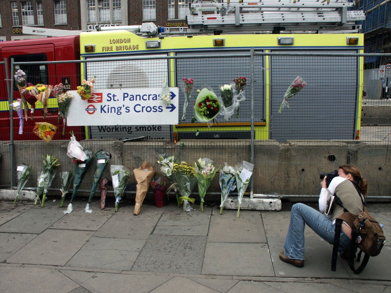 London - A City and its People - Terrorist Bombings, Kings Cross, 8th July 2005 - Terrorist Bombings, Kings Cross, 7th July 2005 - A photographic study by Christopher John Ball - Photographer and Writer